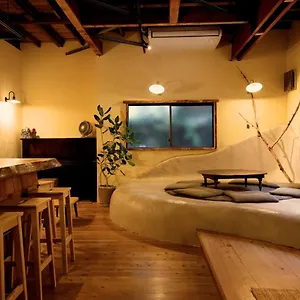 בית הארחה Onsen Tent, האקונה